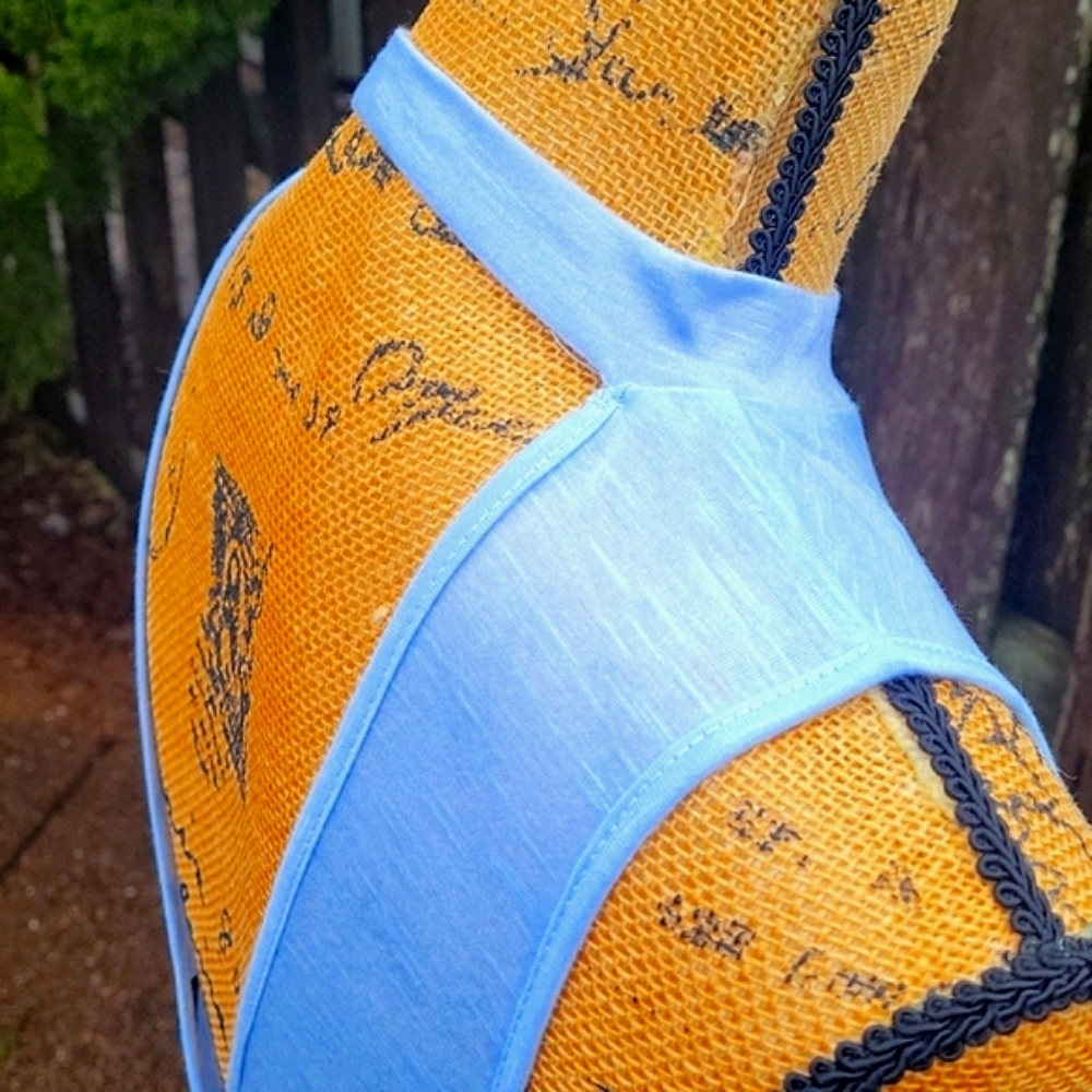 NEW Shein Sleeveless Top with Cut Out Details - Picture 10 of 17
